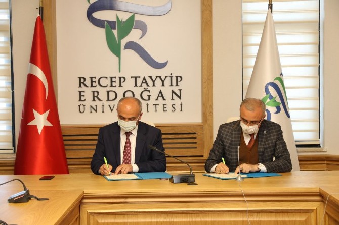 recep-tayyip-erdogan-universitesi-uni-dokap-donem-baskanligini-giresun-universitesine-devretti-(5).jpg