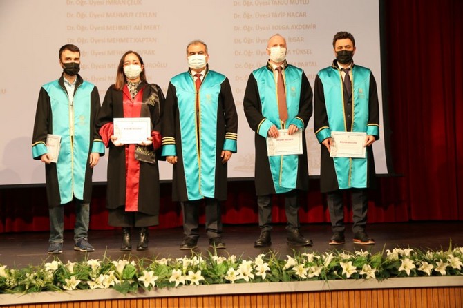 recep-tayyip-erdogan-universitesinde-akademik-yukselme-toreni-gerceklestirildi-5.jpg