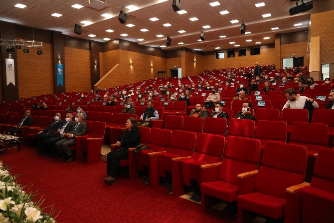 recep-tayyip-erdogan-universitesinde-cay-eksperlerine-yonelik-seminer-duzenlendi-12.jpg
