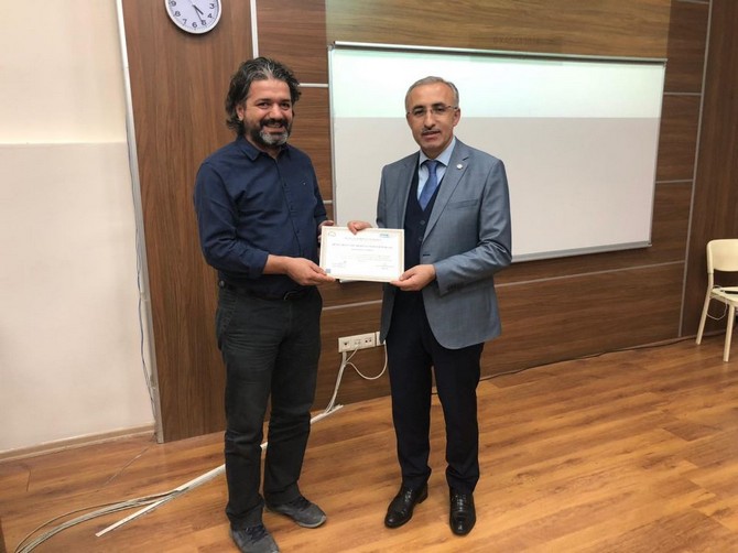 recep-tayyip-erdogan-universitesinde-ii.-deney-hayvanlari-kullanim-kursu-sertifika-toreni-duzenlendi-(18).jpg