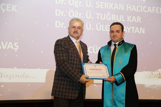 recep-tayyip-erdogan-universitesinin-12.-kurulus-yil-donumu-kutlandi-(1)-001.jpg