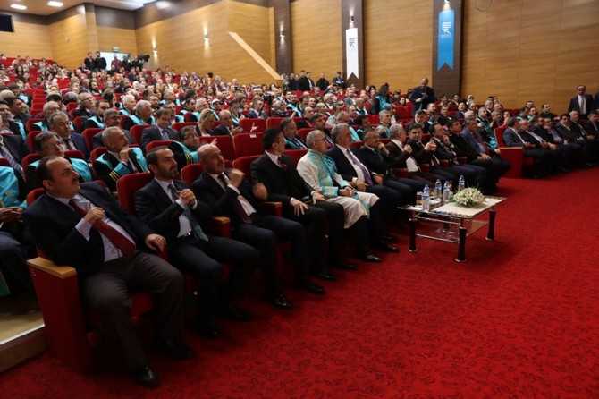 recep-tayyip-erdogan-universitesinin-13.-kurulus-yil-donumu-(22).jpg