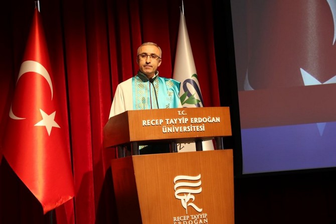 recep-tayyip-erdogan-universitesinin-13.-kurulus-yil-donumu-(33).jpg