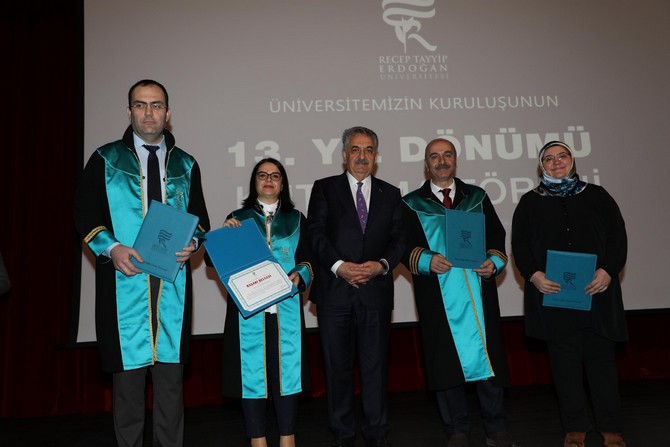 recep-tayyip-erdogan-universitesinin-13.-kurulus-yil-donumu-(6).jpg