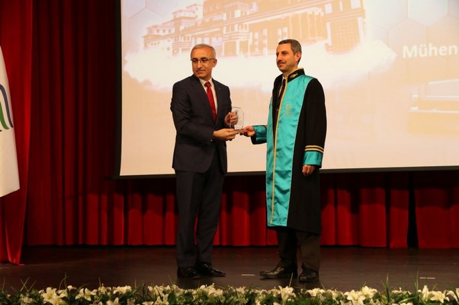 recep-tayyip-erdogan-universitesinin-16-kurulus-yil-donumu-kutlandi-13.jpg