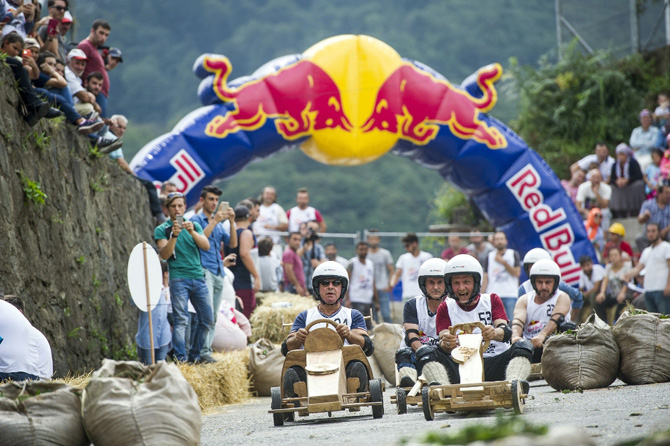 red-bull-formulaz-rize-1.jpg