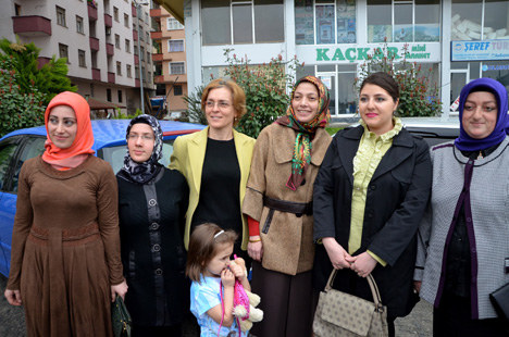 renk-projesine-cayelinden-destek-13.jpg renk-projesine-cayelinden-destek-13.jpg