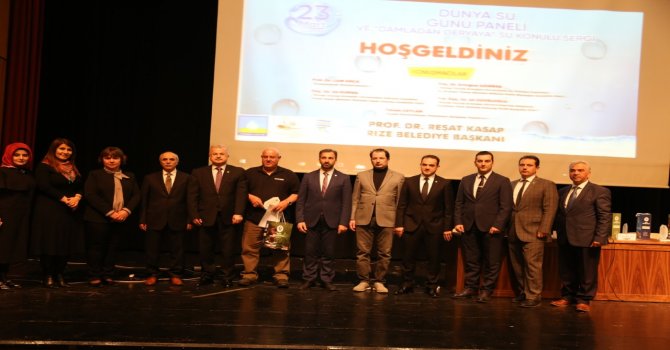 rize’de-’dunya-su-gunu-paneli’-duzenlendi-(2).jpg
