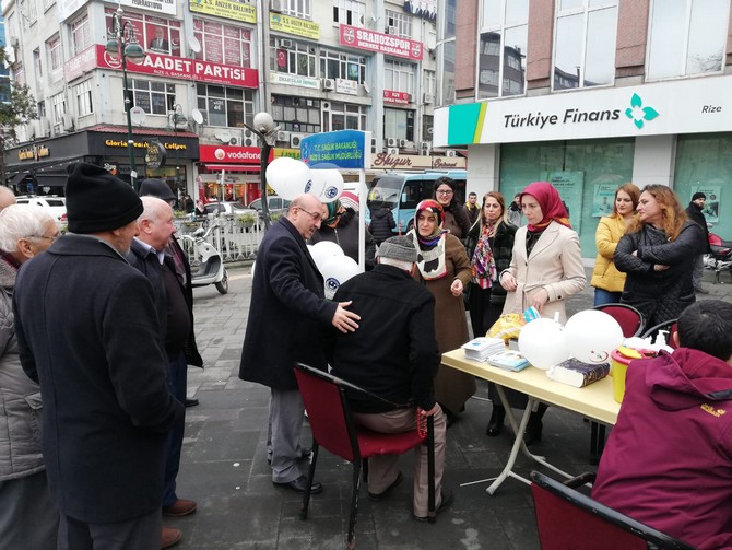 rize’de-“dunya-sigarayi-birakma-gunu”-etkinlikleri-(7).jpg
