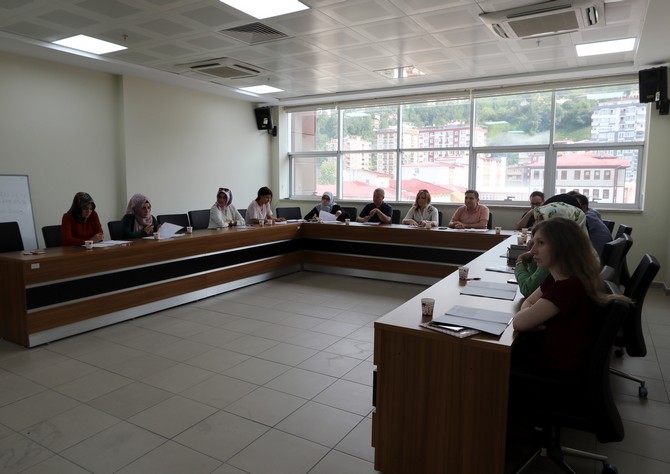 rize’de-“intihari-onleme-yerel-eylem-plani”-calistayi-(3).jpg