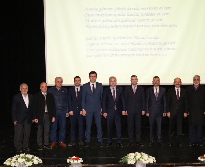 rize’de-“irfani-gelenegimiz-ve-hoca-ahmet-yesevi-konferansi”-yapildi-(15).jpg