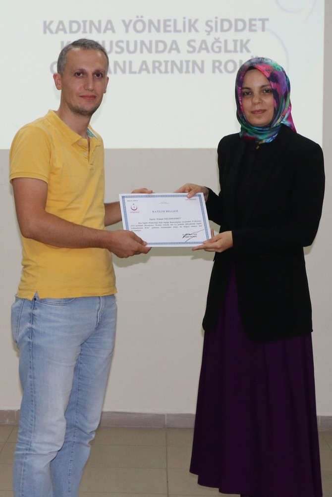 rize’de-“kadina-yonelik-siddet”-egitimi-duzenlendi-(11).jpg