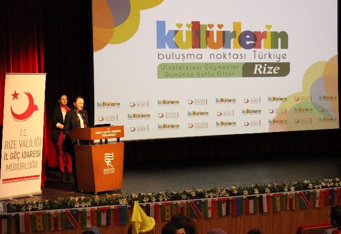 rize’de-“kulturlerin-bulusma-noktasi-turkiye”-konulu-program-duzenlendi-(14).jpg