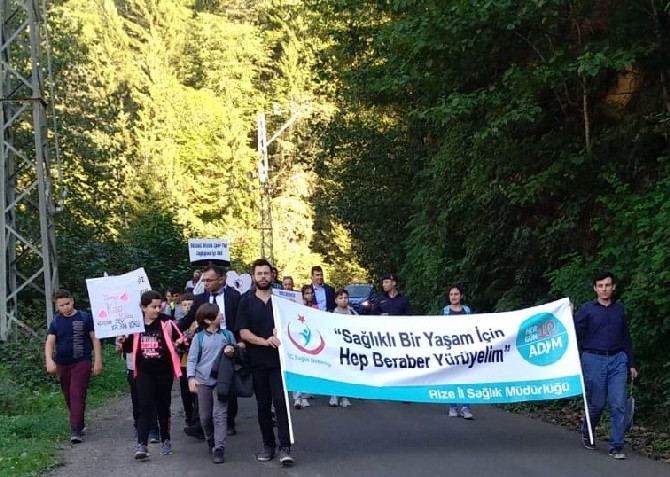 rize’de-“saglikli-yasam-yuruyusu”-etkinlikleri-(1).jpg