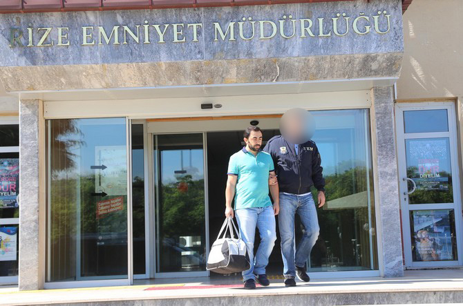 rize’de-11-ogretmen-daha-feto’den-tutuklandi-003.jpg rize’de-11-ogretmen-daha-feto’den-tutuklandi-003.jpg