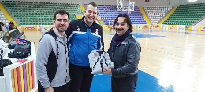 rize’de-12-dabo-basketbol-okulu-acildi-(2).jpg