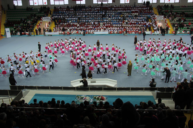 rize’de-23-nisana-yagmur-muhalefeti-4.jpg rize’de-23-nisana-yagmur-muhalefeti-4.jpg