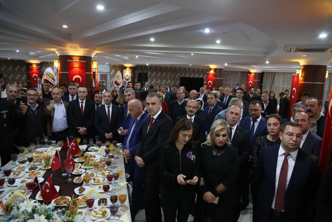 rize’de-29-ekim-cumhuriyet-resepsiyonu-(6).jpg