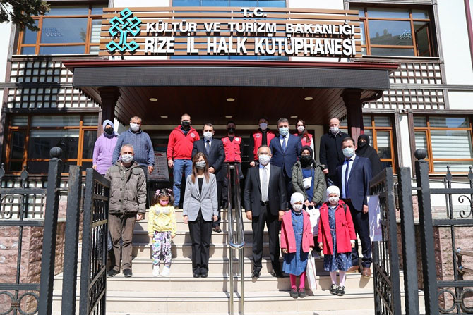 rize’de-57.-kutuphane-haftasi-etkinlikleri-duzenlendi-(12).jpg
