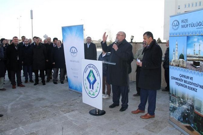 rize’de-80-hafiz-umre-ile-odullendirildi-(5).jpg