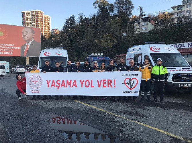rize’de-acil-saglik-hizmetleri-haftasi-farkindalik-etkinligi-(1).jpg