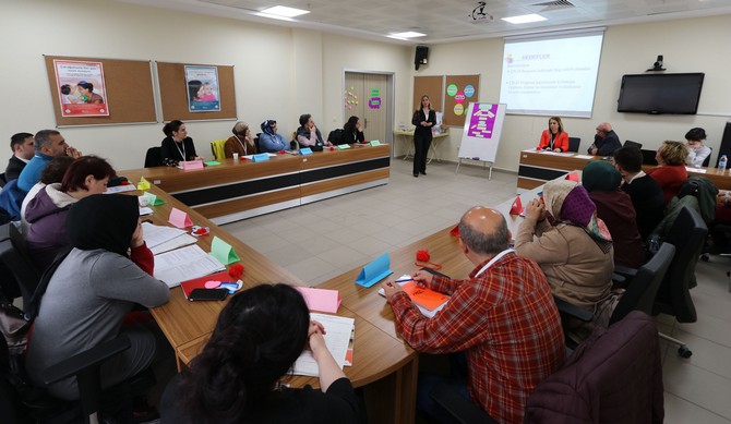 rize’de-aile-hekimlerine-ve-ase-cpgd-egitimi-verildi-(2).jpg