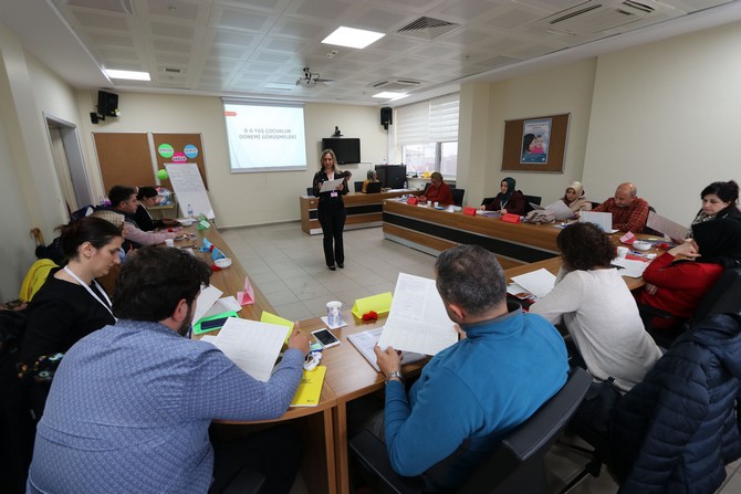 rize’de-aile-hekimlerine-ve-ase-cpgd-egitimi-verildi-(6).jpg