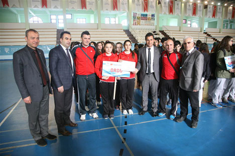 rize’de-analig-yari-final-voleybol-musabakalari-basladi-10.jpg rize’de-analig-yari-final-voleybol-musabakalari-basladi-10.jpg