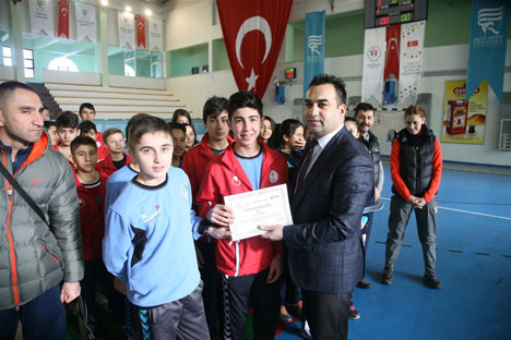 rize’de-analig-yari-final-voleybol-musabakalari-basladi-4.jpg rize’de-analig-yari-final-voleybol-musabakalari-basladi-4.jpg