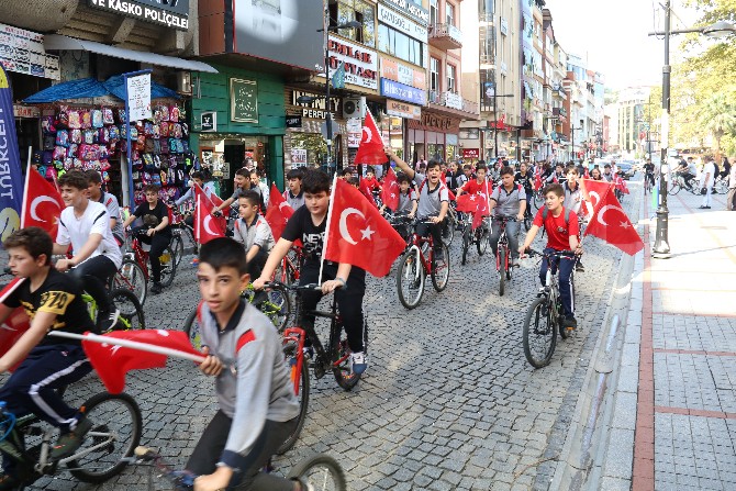 rize’de-avrupa-hareketlilik-haftasi-kapsaminda-bisiklet-turu-duzenlendi-(5).jpg