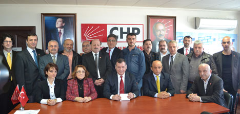 rize’de-chp-yeni-yonetimi-ile-basin-karsisina-gecti.jpg rize’de-chp-yeni-yonetimi-ile-basin-karsisina-gecti.jpg