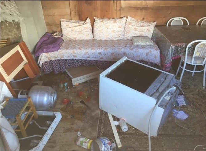 rize’de-cig-1-evi-yikti-(3).jpg