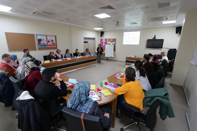 rize’de-cocugun-psikososyal-gelisimini-destekleme-egitimi--(4).jpg