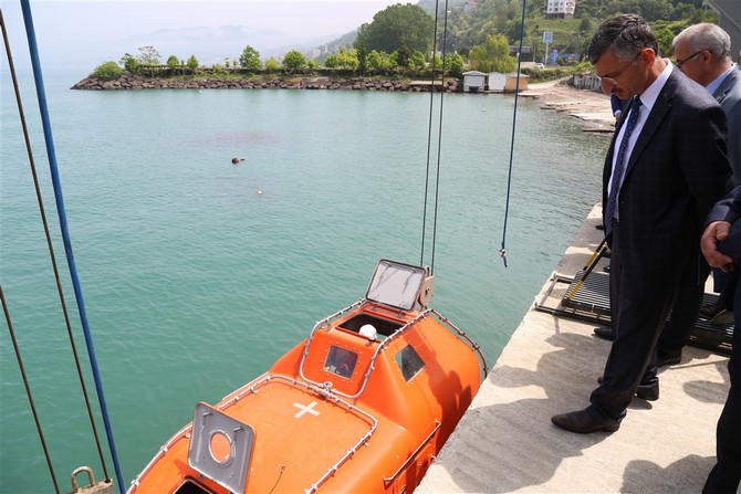 rize’de-denizcilik-alaninda-egitim-veren-3-lisenin-ortak-kullanimi-icin-olusturulan-‘denizde-emniyet-egitimleri-tesisi’nin-acilisi-yapildi-(4).jpg