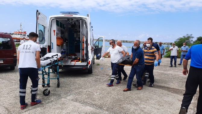 rize’de-denizde-kalp-krizi-geciren-emekli-okul-muduru-necati-islamoglu-hayatini-kaybetti-(2).jpg