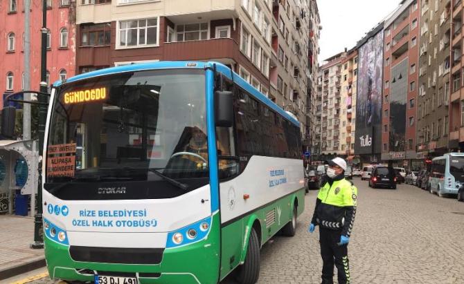 rize’de-dolmus-ve-ozel-halk-otobuslerine-yonelik-denetim-yapildi-(4)-002.jpg
