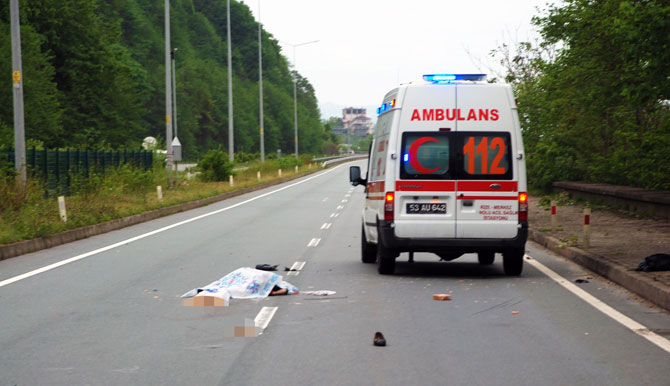 rize’de-feci-kaza-1-olu-3.jpg rize’de-feci-kaza-1-olu-3.jpg