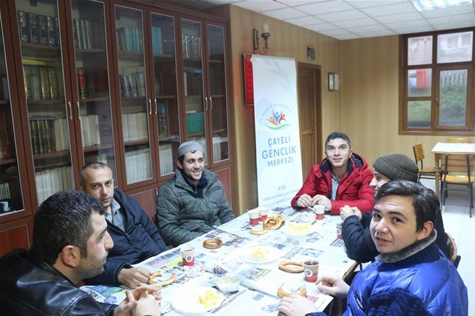 rize’de-gencler-sabah-namazinda-bulustular--(5).jpg