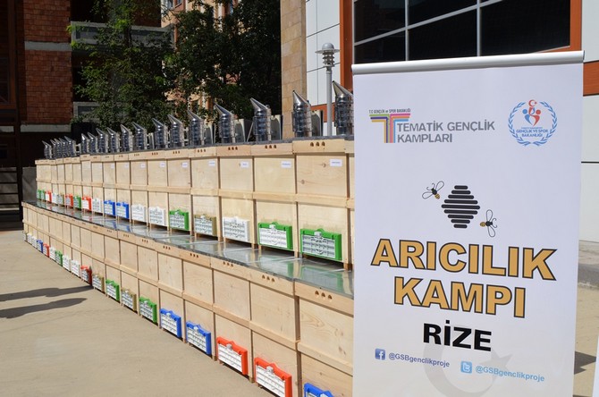 rize’de-genclerin-aricilik-kampi-sona-erdi-(10).jpg