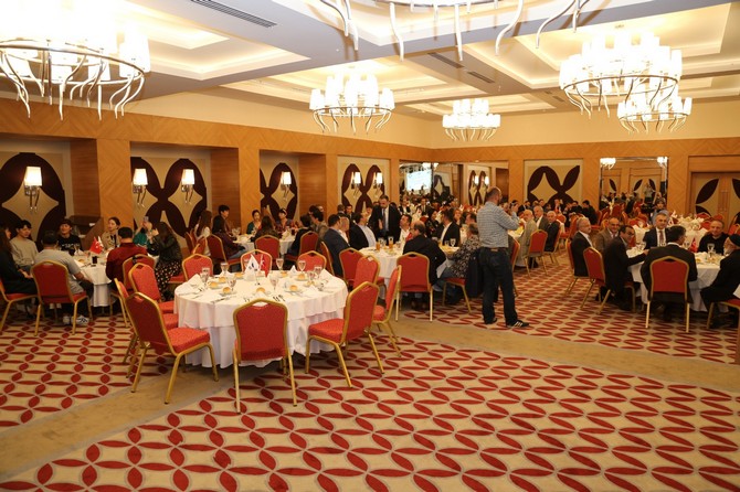 rize’de-guney-kore-turk-kardesligi-gala-yemegi-duzenlendi-(19).jpg