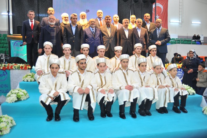 rize’de-hafizlar-kur’an-ziyafetiyle-icazetlerini-aldi-(16).jpg