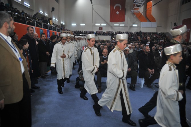 rize’de-hafizlar-kur’an-ziyafetiyle-icazetlerini-aldi-(5).jpg