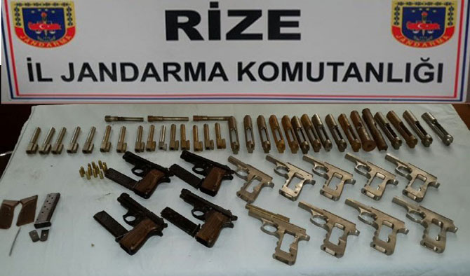 rize’de-kacak-silah-atolyesine-operasyon-2.jpg rize’de-kacak-silah-atolyesine-operasyon-2.jpg