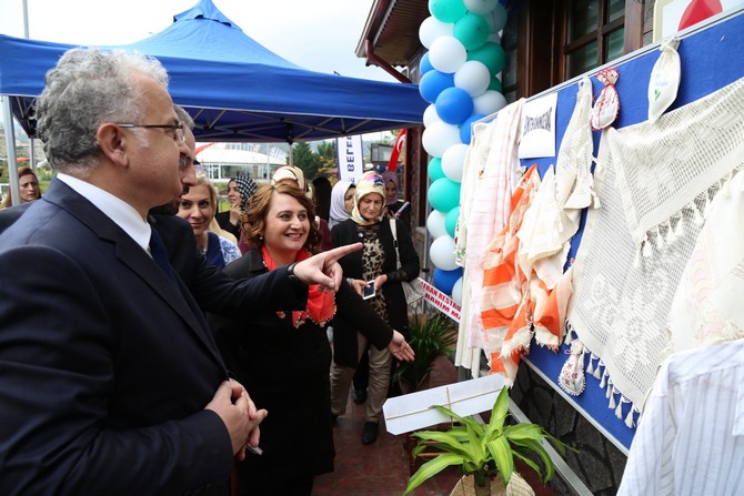 rize’de-kadin-kultur--merkezi--ilk-sergisini-acti-(15).jpg