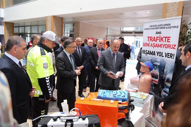 rize’de-karayollari-trafik-guvenligi-haftasi-kutlaniyor-(23).jpg
