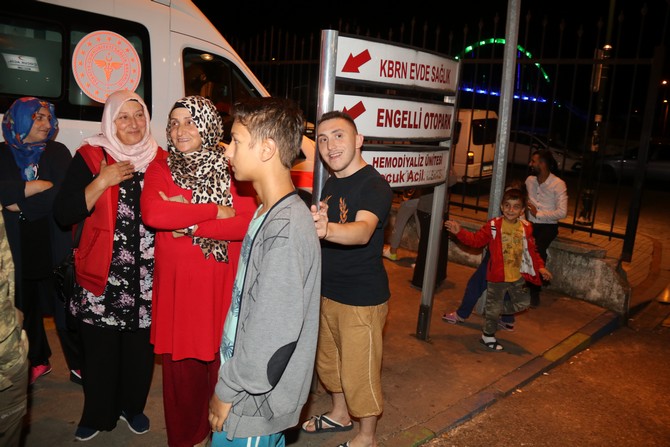 rize’de-kaybolan-6-kisinin-yakinlari-hastaneye-akin-etti-(2).jpg
