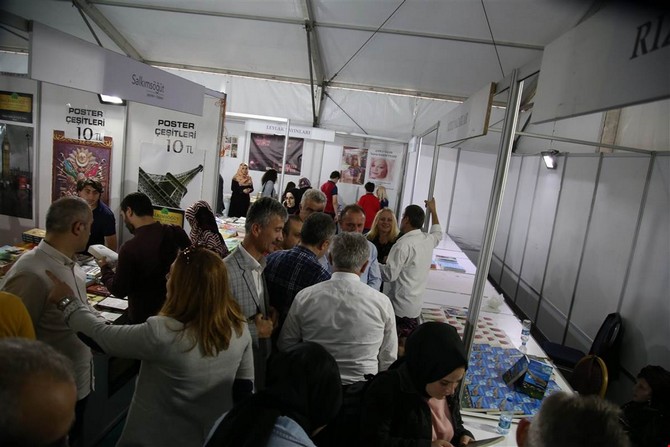 rize’de-kitap-fuarina-yogun-ilgi-(15).jpg