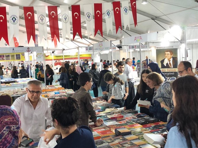 rize’de-kitap-fuarina-yogun-ilgi-(8).jpg