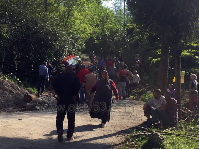 rize’de-korkunc-kaza-cok-sayida-yarali-var-(1).jpg