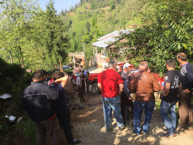 rize’de-korkunc-kaza-cok-sayida-yarali-var-(3).jpg
